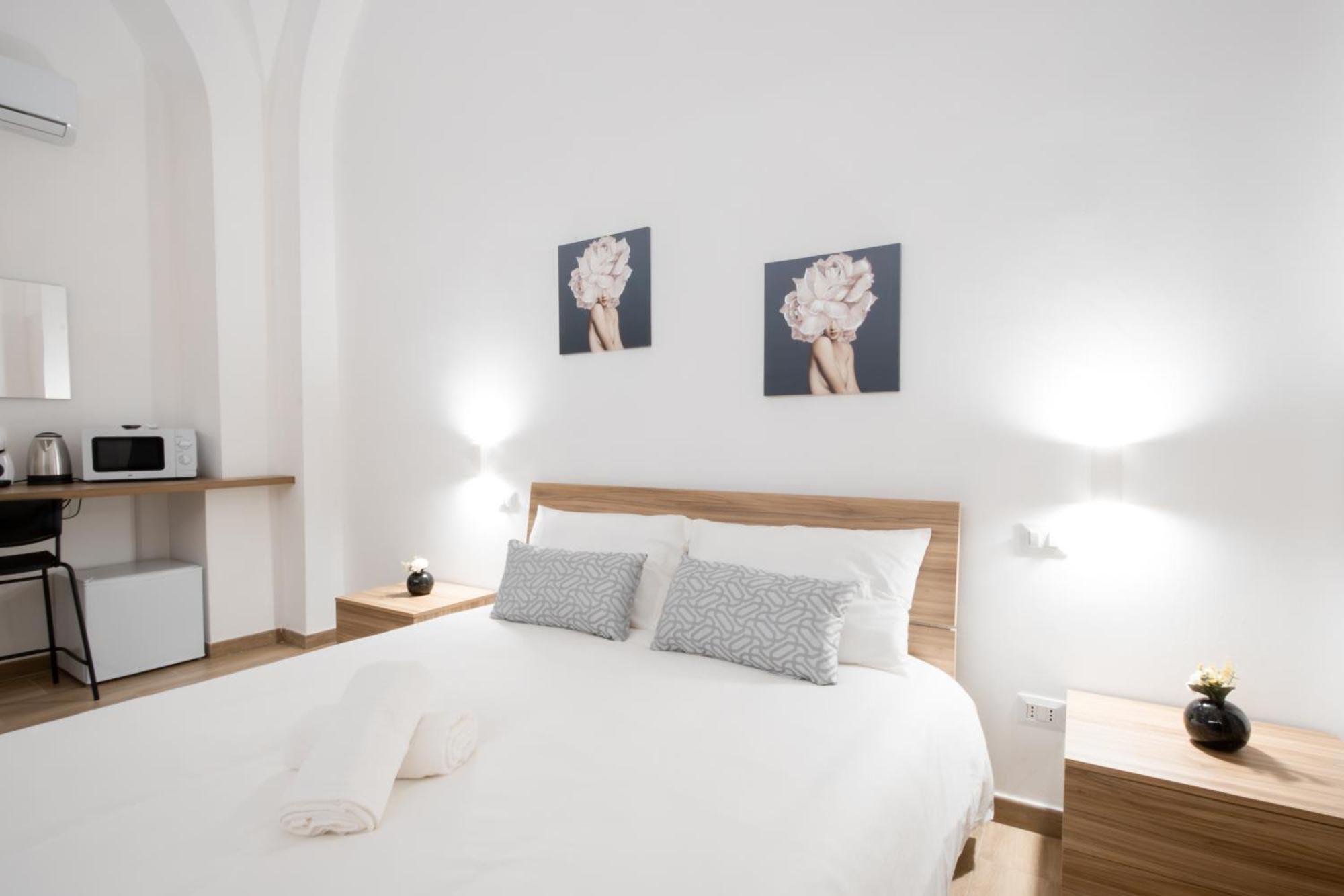 Hotel La Pigna Bari Esterno foto
