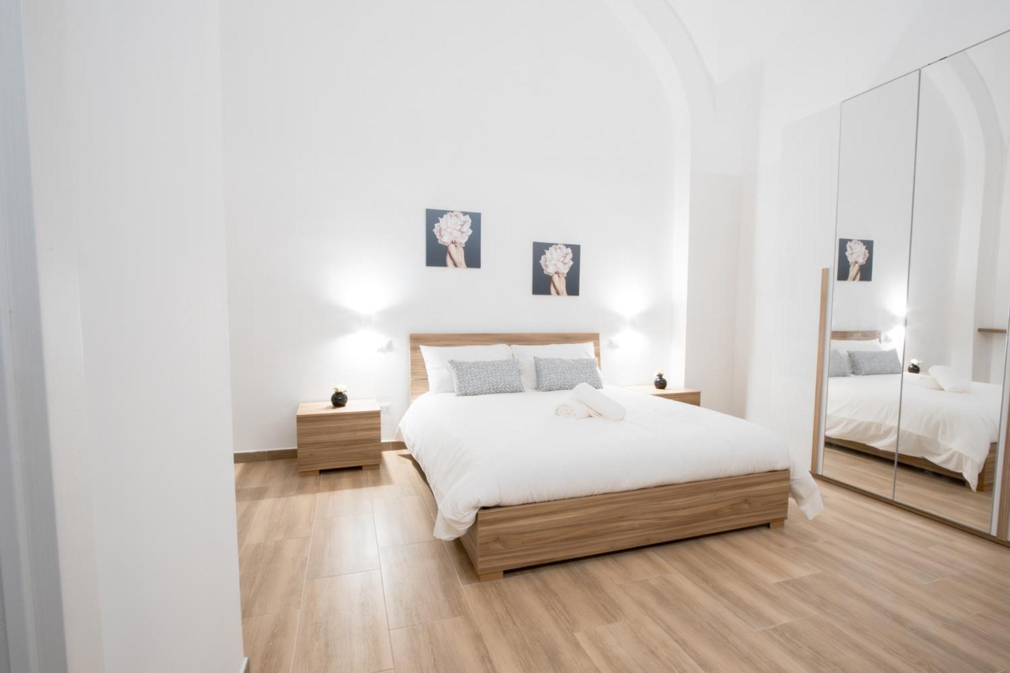 Hotel La Pigna Bari Esterno foto
