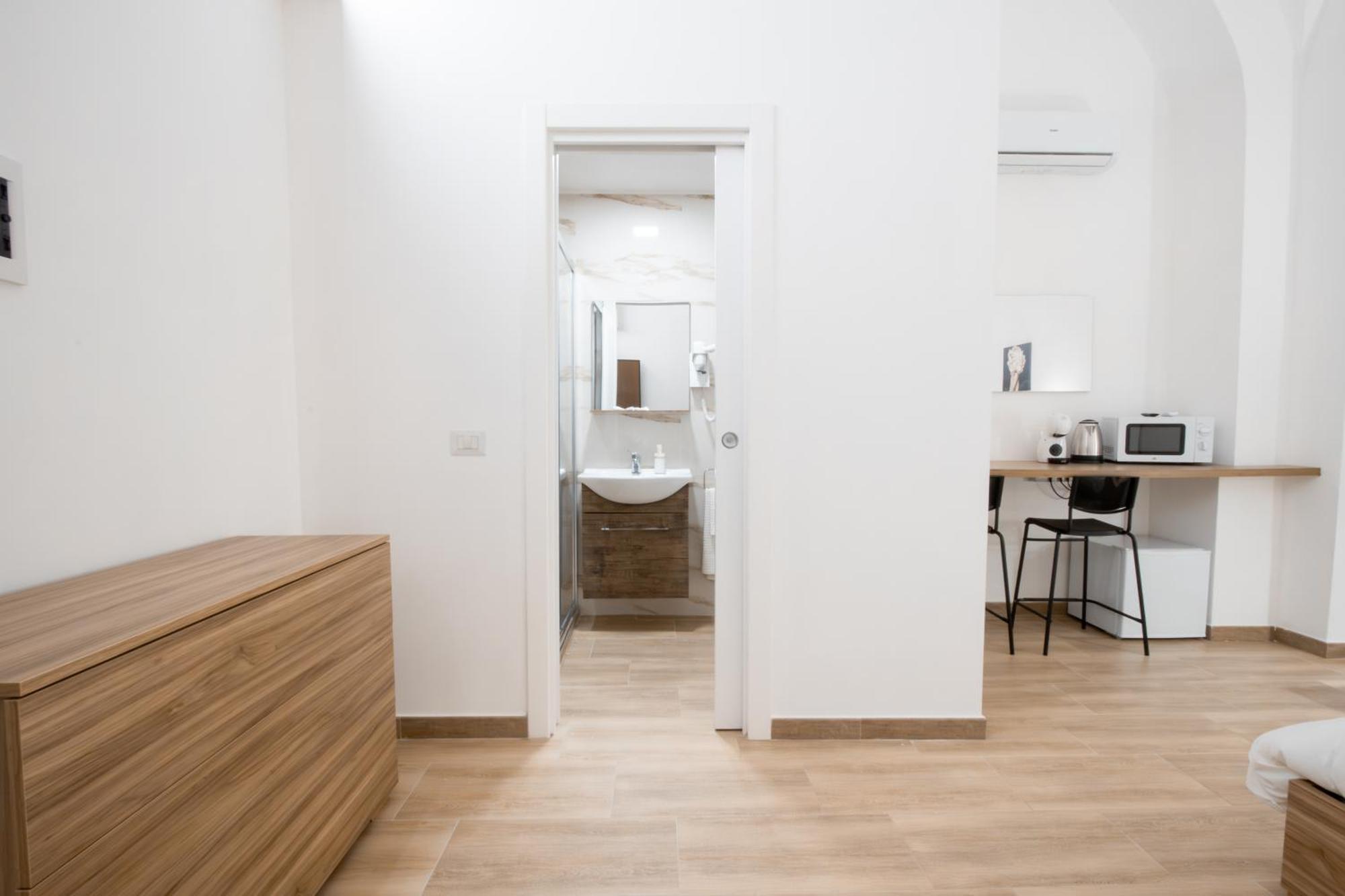 Hotel La Pigna Bari Esterno foto