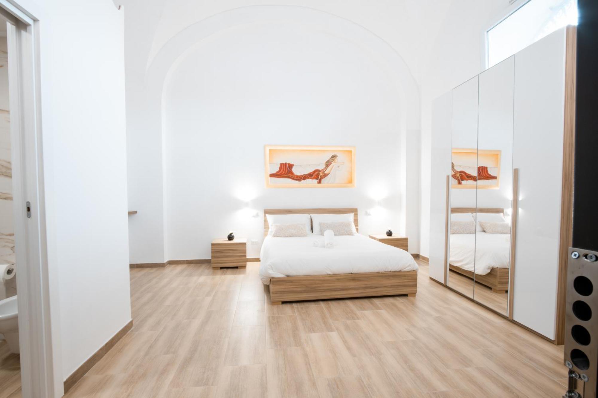 Hotel La Pigna Bari Esterno foto