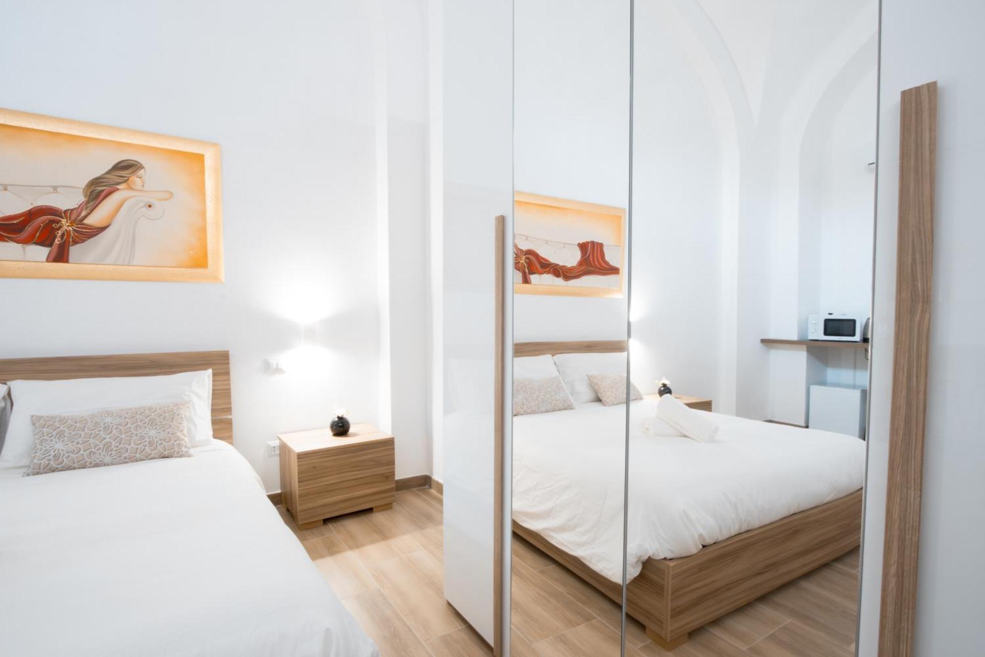 Hotel La Pigna Bari Esterno foto