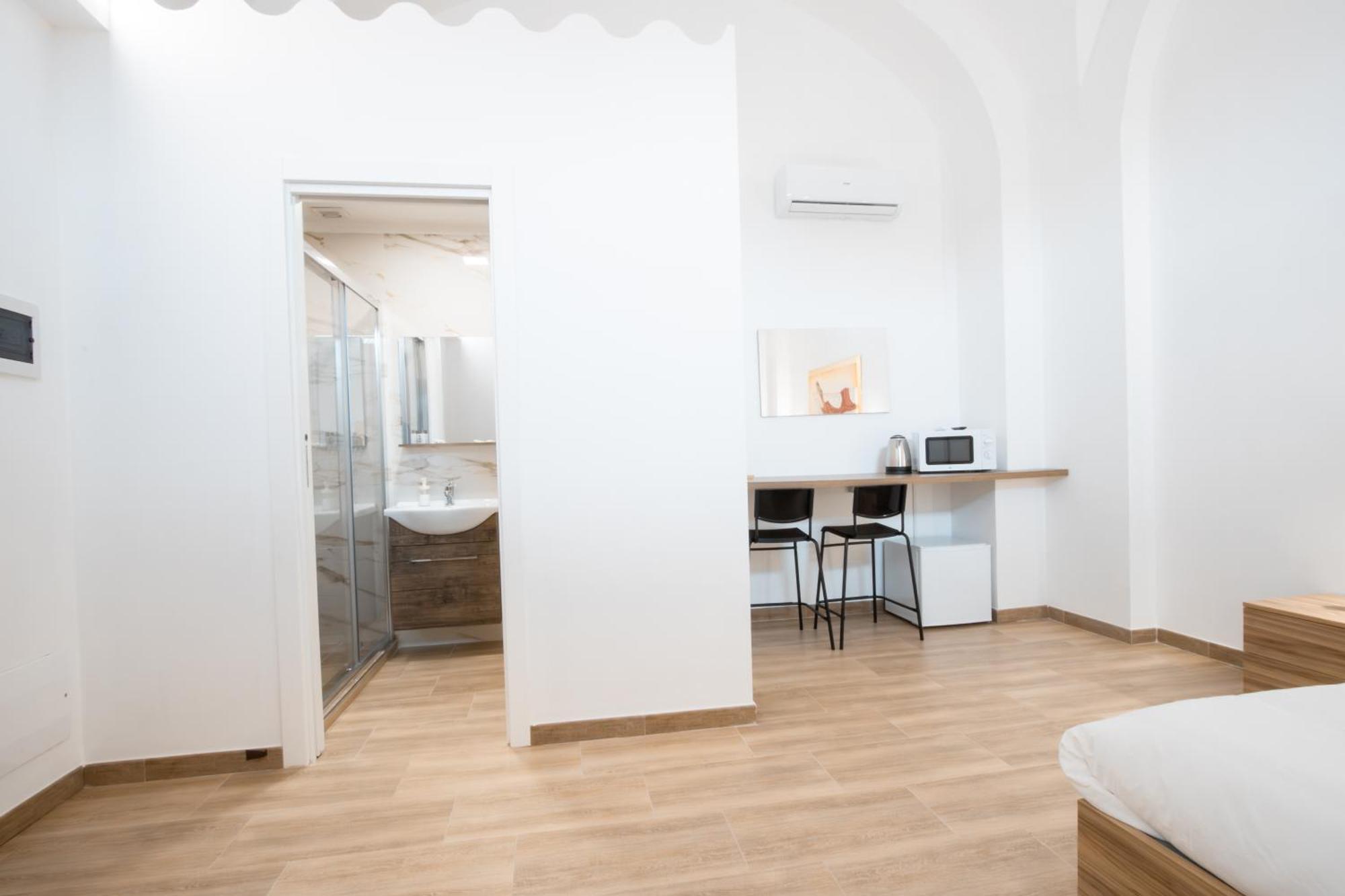 Hotel La Pigna Bari Esterno foto