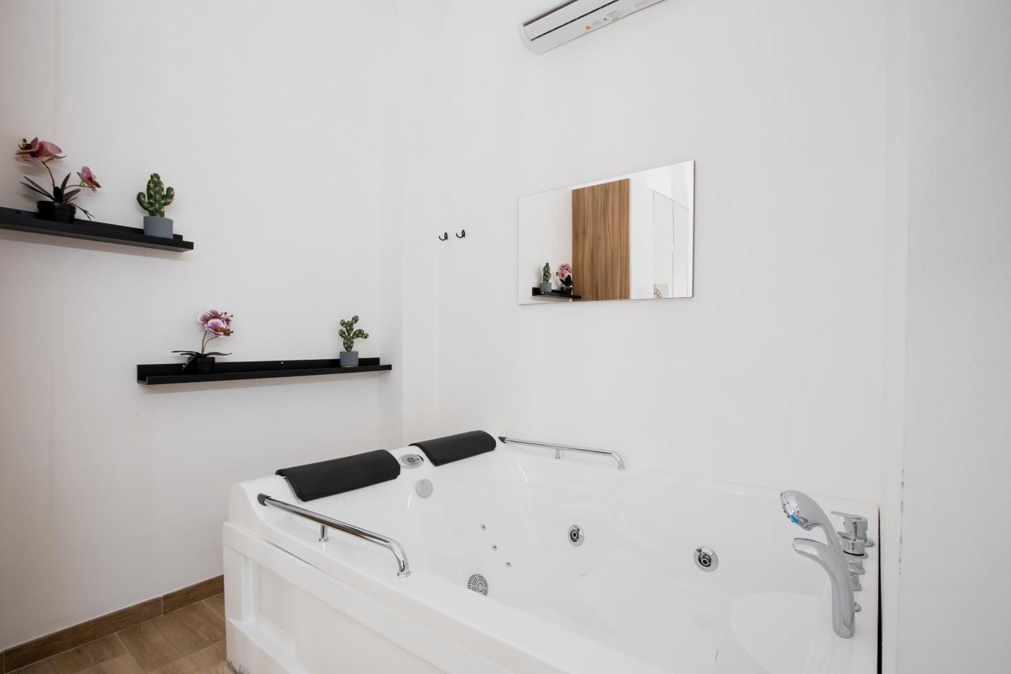 Hotel La Pigna Bari Esterno foto